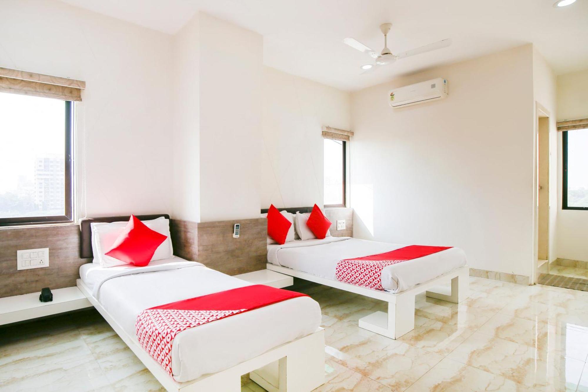Hotel O Shiv Vatika Banquet & Rooms Bhatha Exterior photo