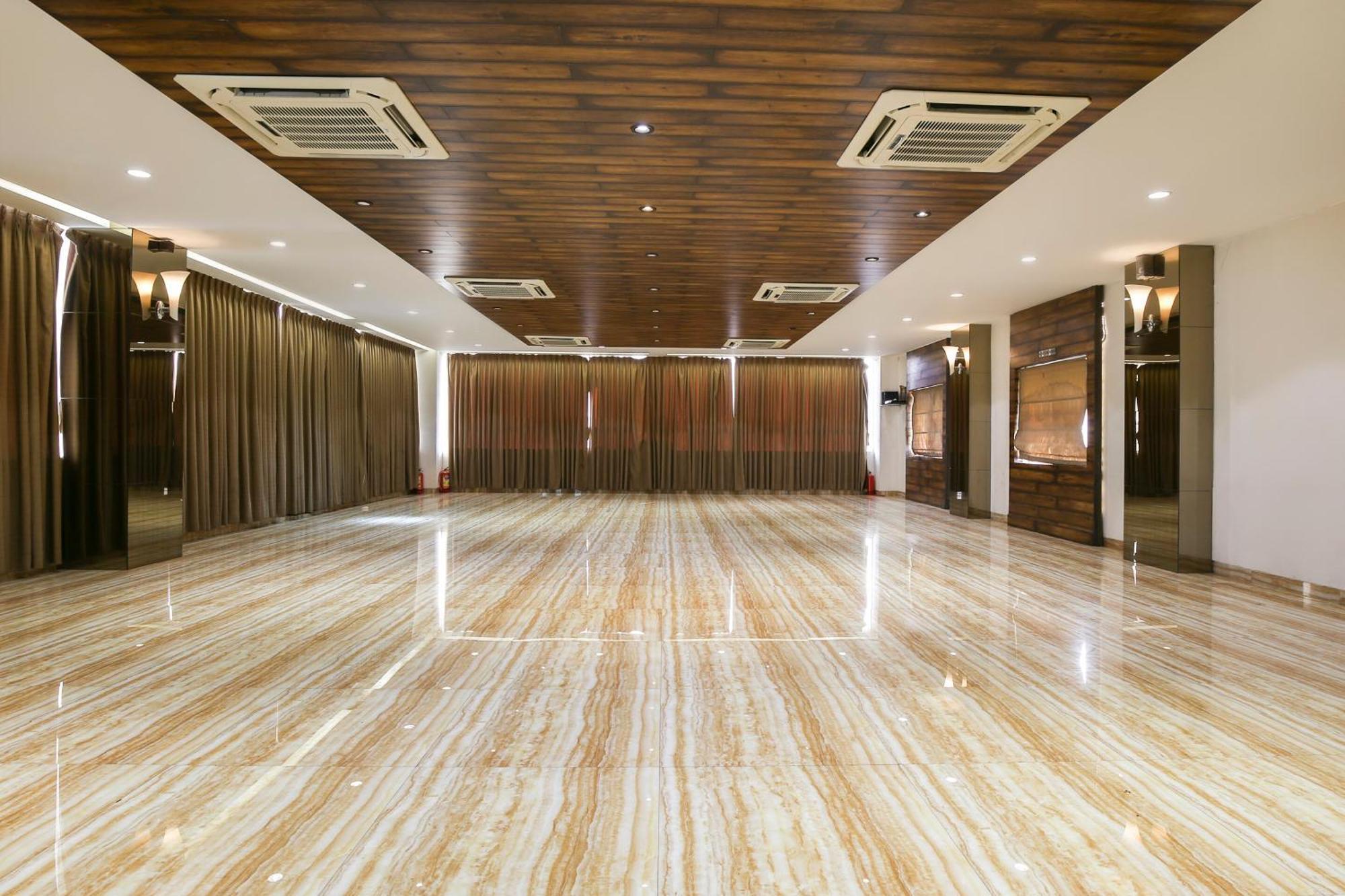 Hotel O Shiv Vatika Banquet & Rooms Bhatha Exterior photo